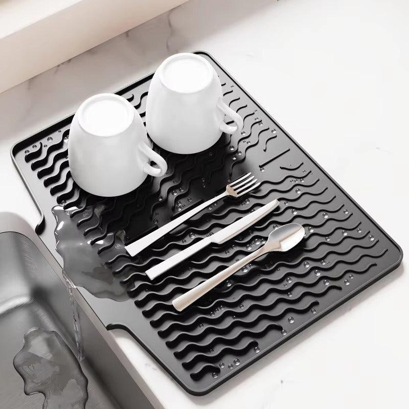 Foldable Silicone Dish Drying Mat with Drainage Design